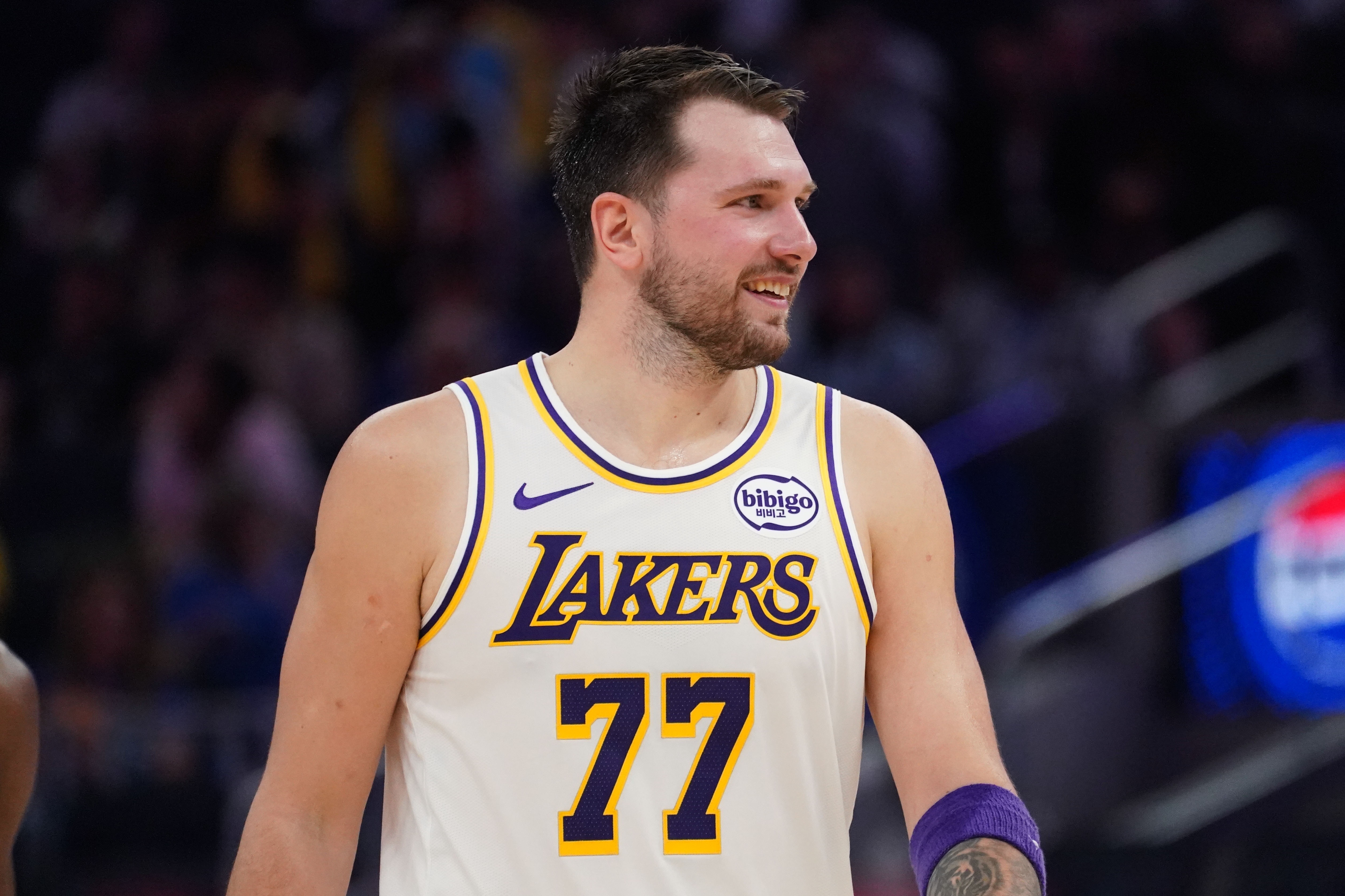 娱乐平台-稳是很稳！东契奇22中10得27分10板7助1帽 7失误&amp;抱怨太多是瑕疵